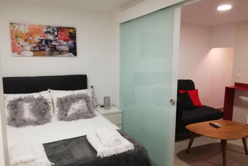 M1 Cool Loft 1 Min Walk To Metro 15 Min Center By Metro Lägenhet Esplugues de Llobregat Exteriör bild