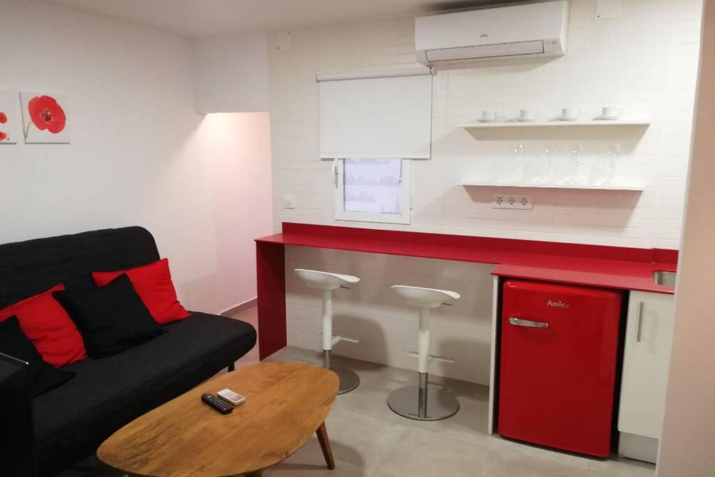 M1 Cool Loft 1 Min Walk To Metro 15 Min Center By Metro Lägenhet Esplugues de Llobregat Exteriör bild